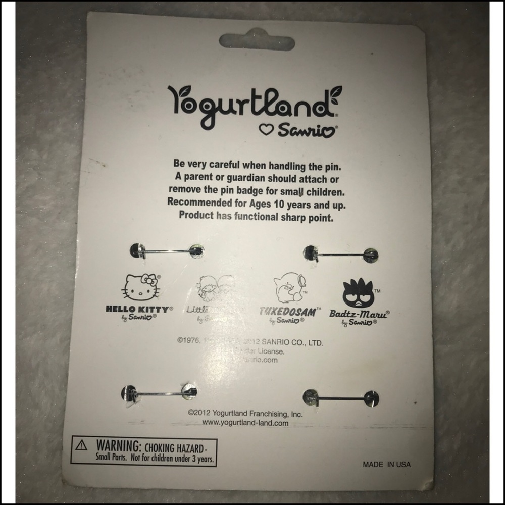 Yogurtland X Sanrio pins & mini Hello Kitty figurine - Picture 2 of 2